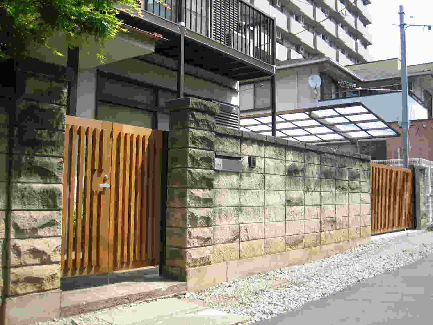 SOI HOUSE